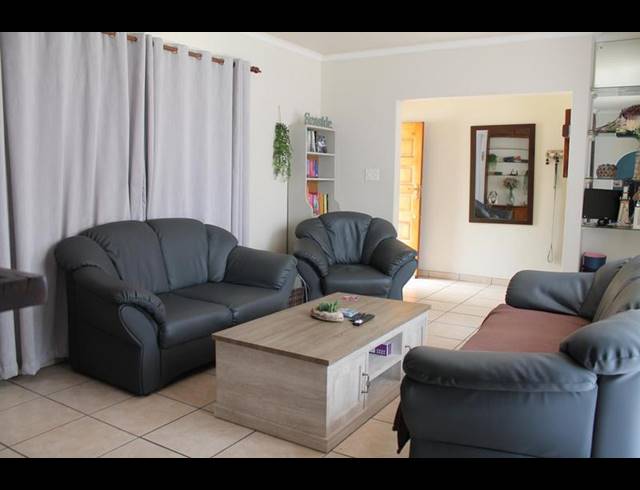 3 BEDROOM HOUSE FOR SALE IN EDEN GLEN